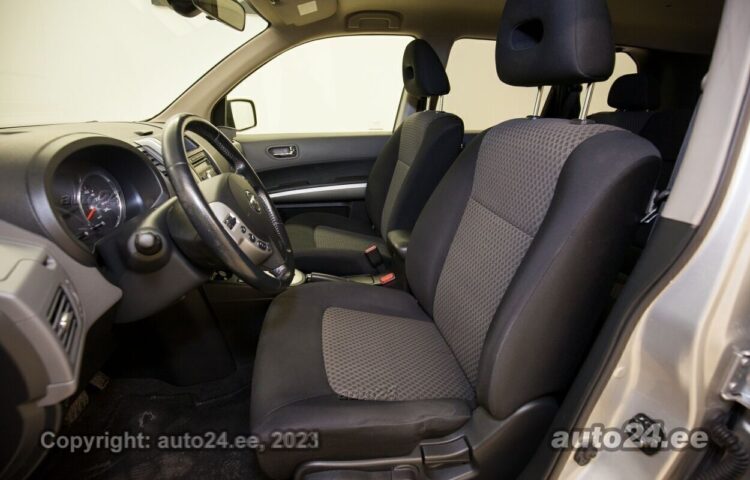 By used Nissan X-Trail 2.0 110 kW  color  for Sale in Tallinn
