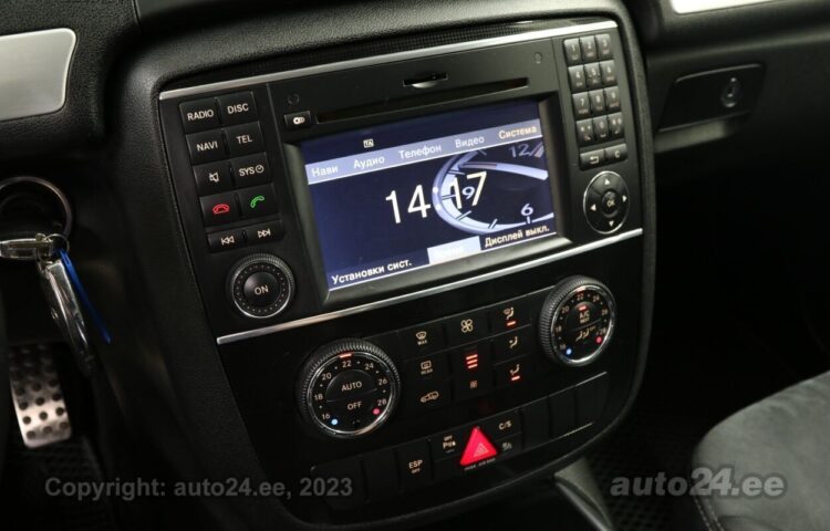 Купить б.у Mercedes-Benz R 300 4Matic Avantgarde 3.0 140 kW  цвет  года в Таллине