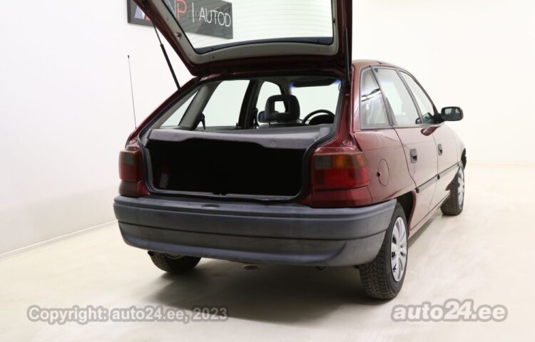 By used Opel Astra Young Timer 1.6 55 kW  color  for Sale in Tallinn
