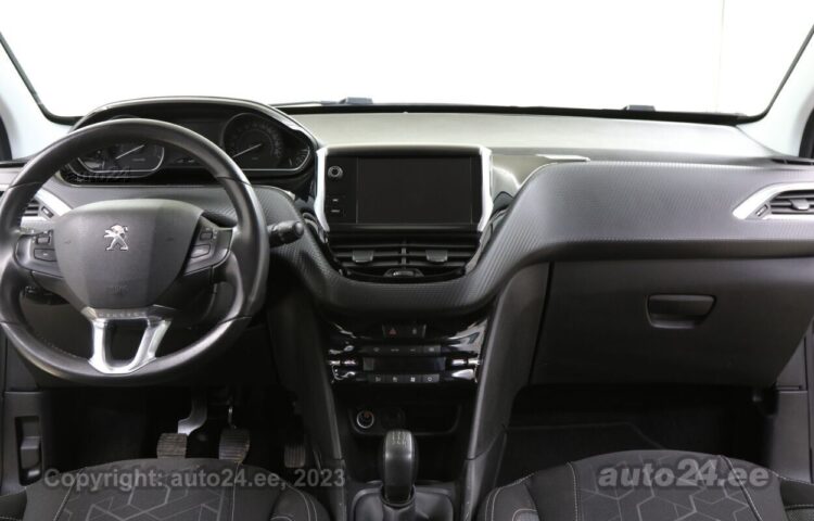 Osta kasutatud Peugeot 2008 Active Plus 1.2 60 kW  värv  Tallinnas