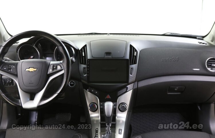 Osta käytetty Chevrolet Cruze Executive 1.8 104 kW  väri  Tallinnasta