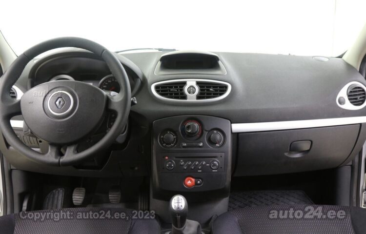 Osta kasutatud Renault Clio Eco 1.1 55 kW  värv  Tallinnas