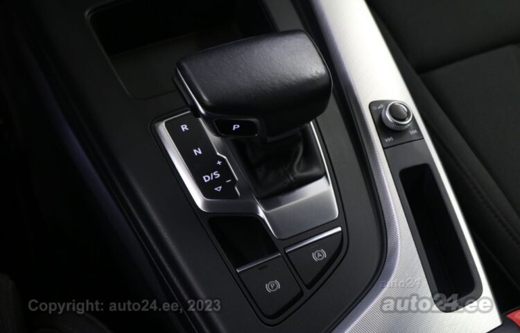 Osta kasutatud Audi A5 Sportback 45 TFSI QUATTRO 2.0 195 kW  värv  Tallinnas