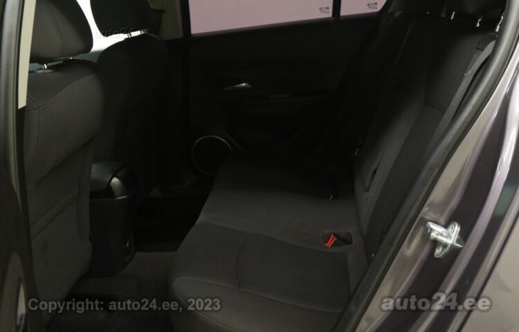 Osta käytetty Chevrolet Cruze 2.0 120 kW  väri  Tallinnasta