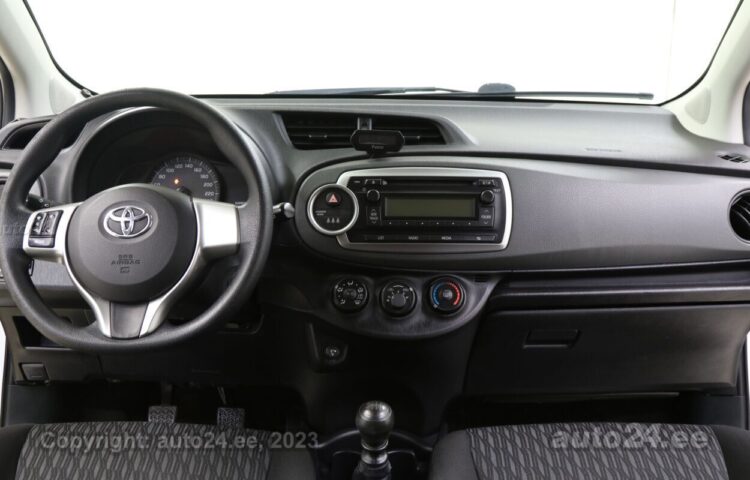By used Toyota Yaris Eco City 1.4 66 kW  color  for Sale in Tallinn