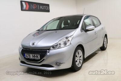 Купить б.у Peugeot 208 1.4 70 kW 2012 цвет легковой автомобиль года в Таллине