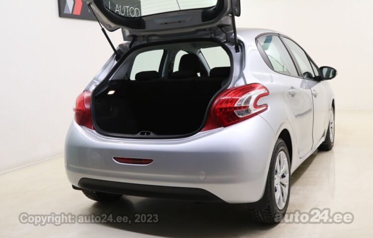 By used Peugeot 208 1.4 70 kW  color  for Sale in Tallinn