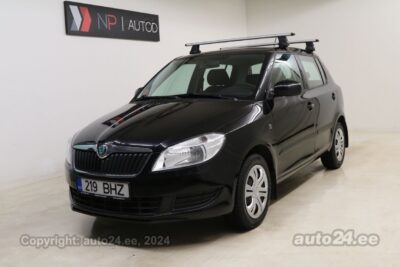 Купить б.у Skoda Fabia 1.2 51 kW 2012 цвет легковой автомобиль года в Таллине
