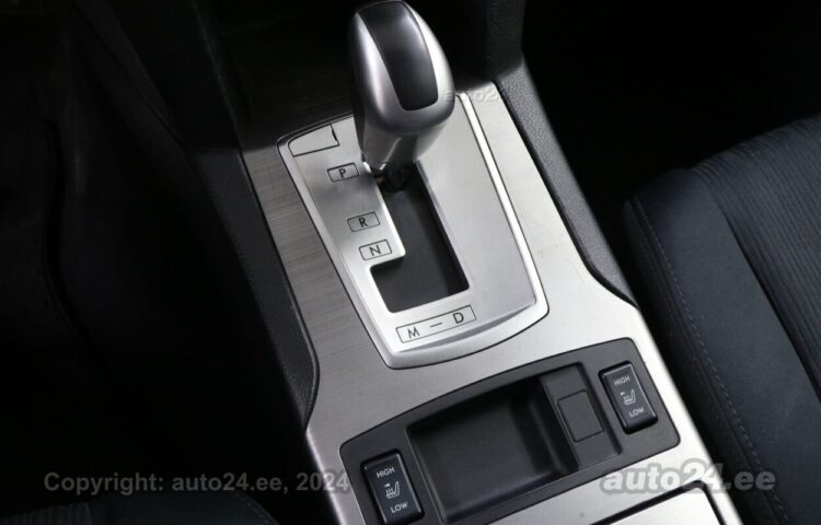 Osta kasutatud Subaru Legacy Comfortline 2.0 110 kW  värv  Tallinnas