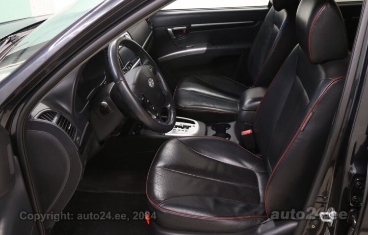 Osta käytetty Hyundai Santa Fe Family 5+2 2.2 114 kW  väri  Tallinnasta