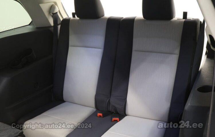 Osta käytetty Dodge Journey Family SXT 2.0 103 kW  väri  Tallinnasta