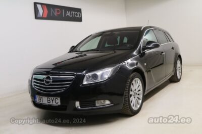 Купить б.у Opel Insignia 2.0 118 kW 2010 цвет черный года в Таллине