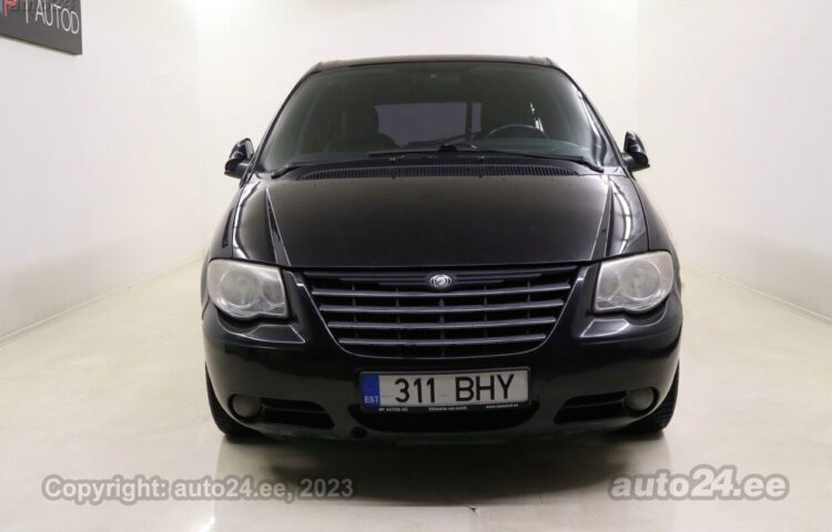 By used Chrysler Grand Voyager CRD 2.8 110 kW  color  for Sale in Tallinn
