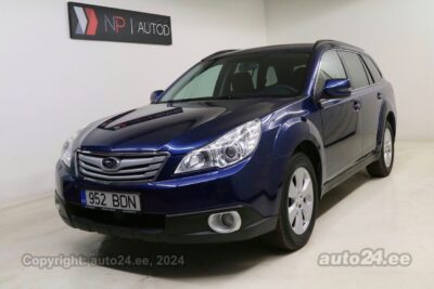 Купить б.у Subaru Outback AWD 2.5 123 kW 2011 цвет темно-синий года в Таллине