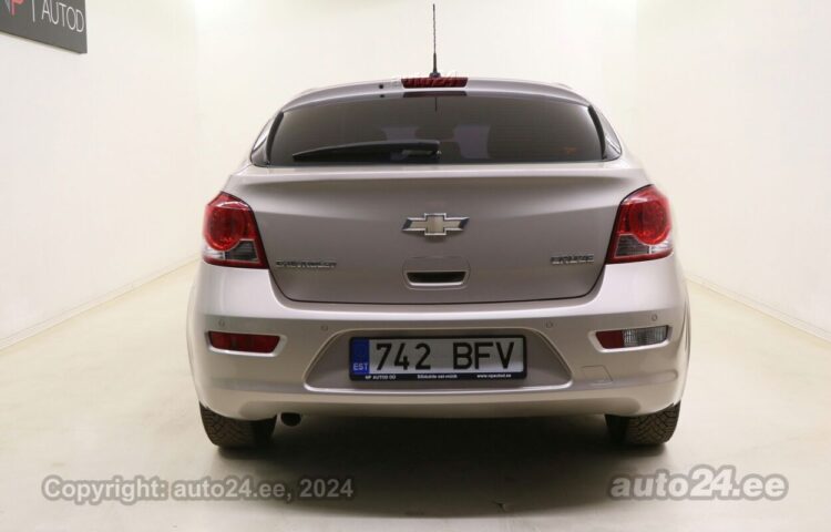By used Chevrolet Cruze Comfort 2.0 120 kW  color  for Sale in Tallinn