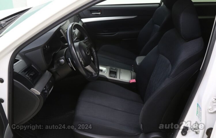 Купить б.у Subaru Legacy Comfort Line 2.0 110 kW  цвет  года в Таллине