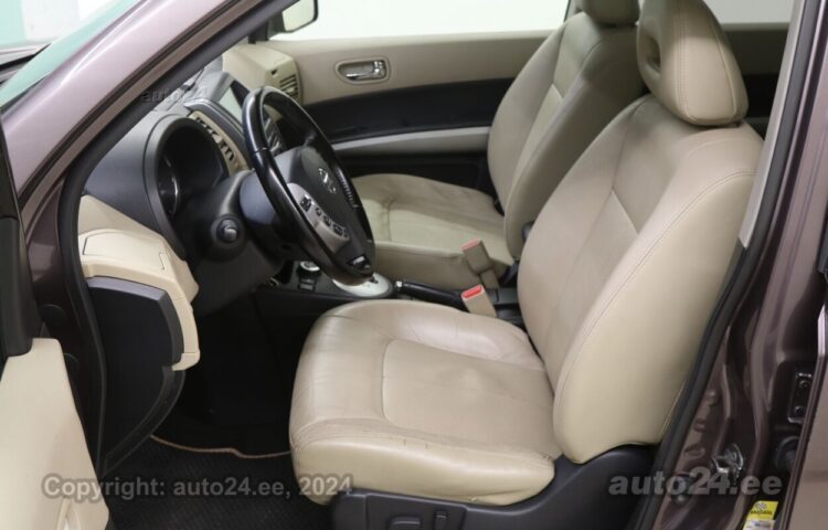 By used Nissan X-Trail Expedition 2.0 110 kW  color  for Sale in Tallinn