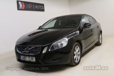 By used Volvo S60 Summum 2.0 120 kW 2010 color black for Sale in Tallinn