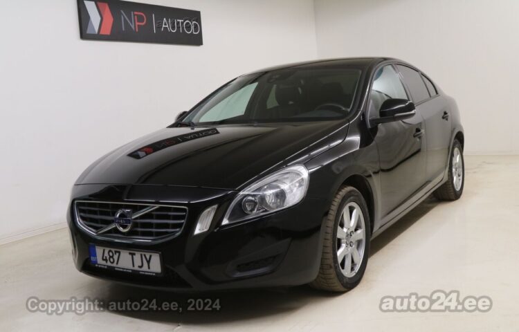 By used Volvo S60 Summum 2.0 120 kW  color  for Sale in Tallinn