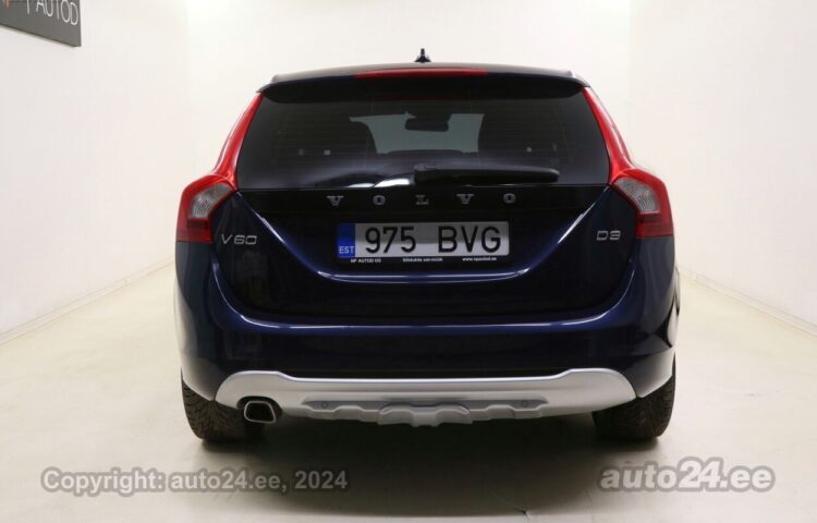 Osta käytetty Volvo V60 Momentum 2.0 120 kW  väri  Tallinnasta