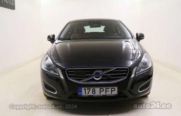 By used Volvo V60 Summum 2.4 165 kW  color  for Sale in Tallinn