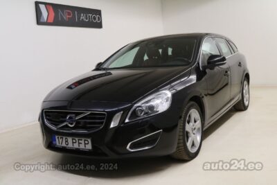 By used Volvo V60 Summum 2.4 165 kW 2011 color black for Sale in Tallinn