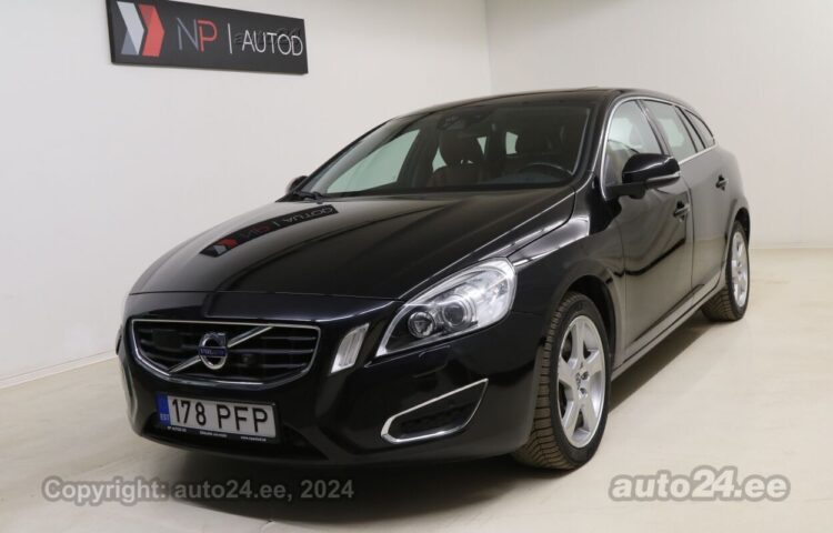 By used Volvo V60 Summum 2.4 165 kW  color  for Sale in Tallinn