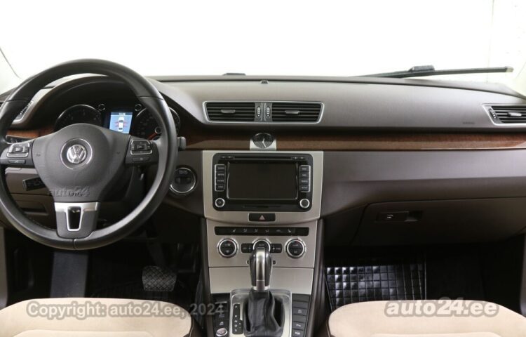 By used Volkswagen Passat Individual 2.0 125 kW  color  for Sale in Tallinn