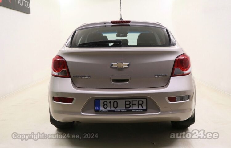 By used Chevrolet Cruze Comfort 1.8 104 kW  color  for Sale in Tallinn