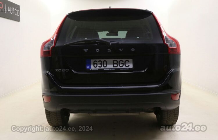 Купить б.у Volvo XC60 Momentum 2.0 177 kW  цвет  года в Таллине