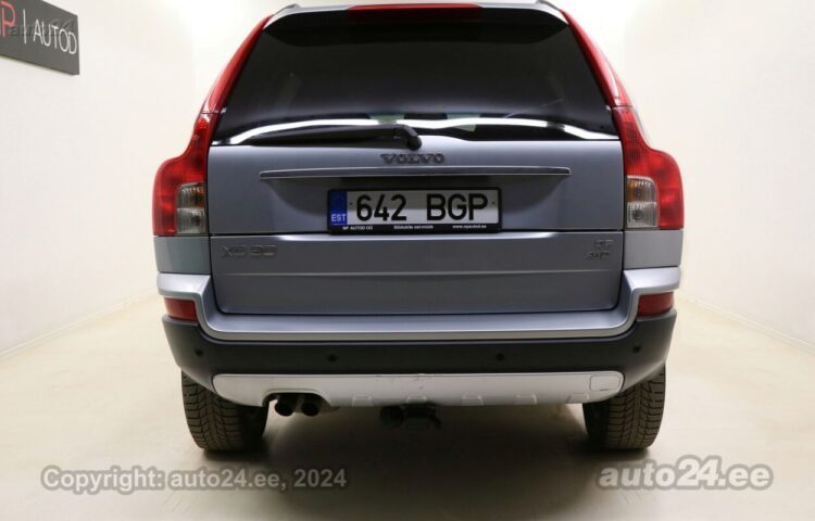 Купить б.у Volvo XC90 Family 5+2 2.4 136 kW  цвет  года в Таллине