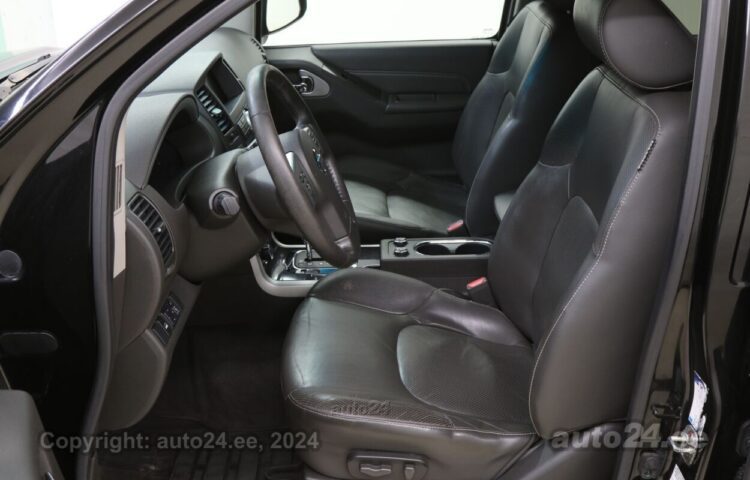 Osta käytetty Nissan Pathfinder Executive 3.0 170 kW  väri  Tallinnasta