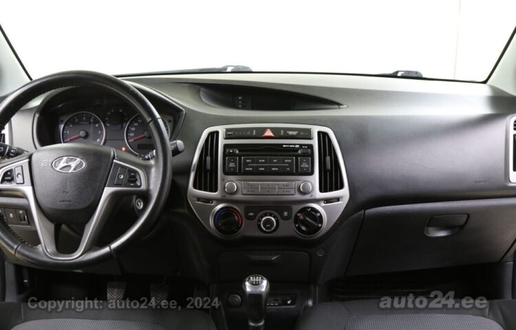 Osta käytetty Hyundai i20 i-Vision 1.4 74 kW  väri  Tallinnasta