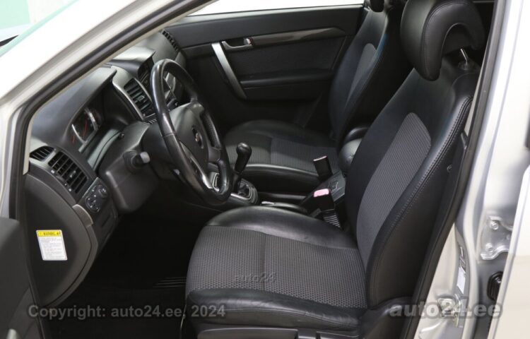 By used Chevrolet Captiva Comfortline 2.0 110 kW  color  for Sale in Tallinn