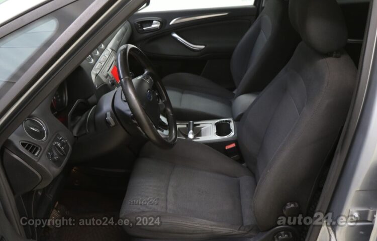 Osta kasutatud Ford S-MAX Comfortline 2.0 96 kW  värv  Tallinnas