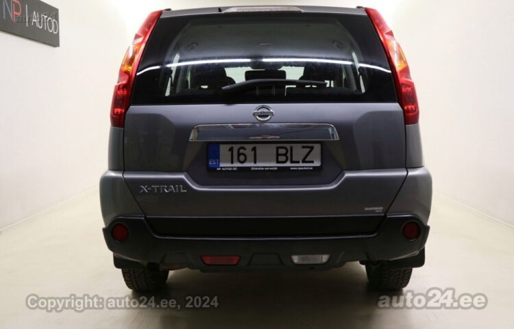 Купить б.у Nissan X-Trail 2.0 110 kW  цвет  года в Таллине