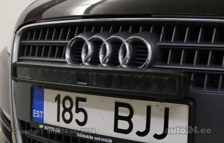 Купить б.у Audi Q7 Quattro Executive 3.0 171 kW  цвет  года в Таллине