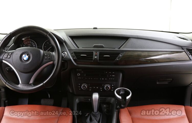 Купить б.у BMW X1 XDrive Individual 2.0 130 kW  цвет  года в Таллине
