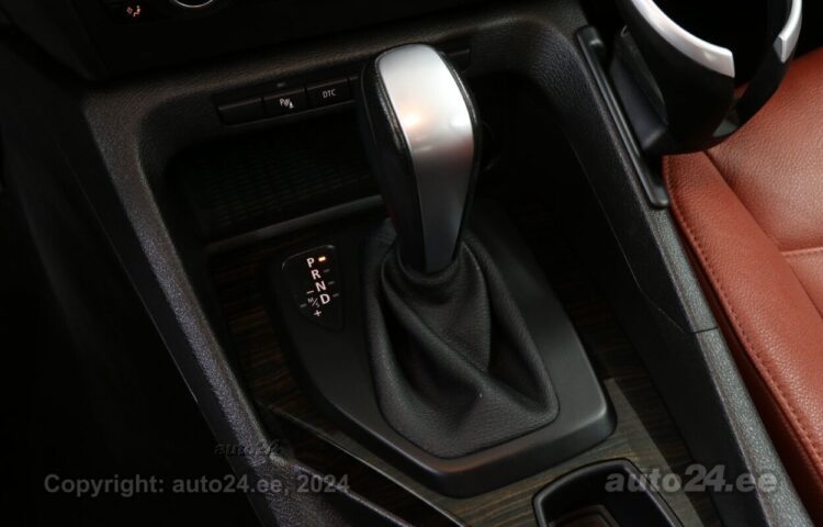Купить б.у BMW X1 XDrive Individual 2.0 130 kW  цвет  года в Таллине