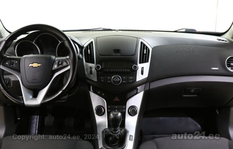 By used Chevrolet Cruze Final Edition 1.6 91 kW  color  for Sale in Tallinn