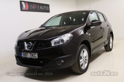 Osta käytetty Nissan Qashqai Premium Eco 1.6 86 kW 2013 väri violetti Tallinnasta