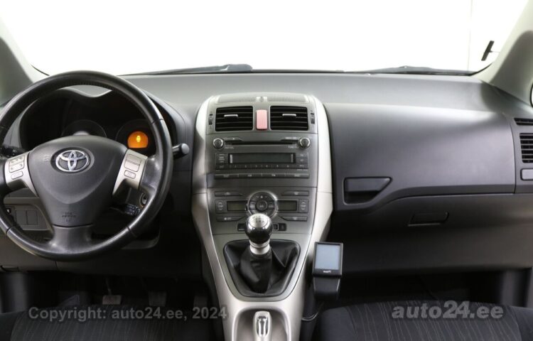 Osta käytetty Toyota Auris Linea Sol 2.0 93 kW  väri  Tallinnasta