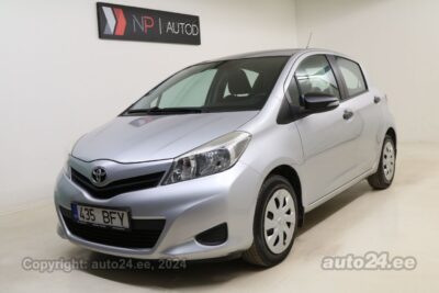 Osta kasutatud Toyota Yaris First Edition 1.4 66 kW 2012 värv hõbedane Tallinnas