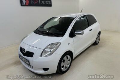 Osta kasutatud Toyota Yaris Linea Sol 1.3 64 kW 2006 värv valge Tallinnas