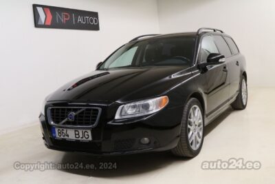 Купить б.у Volvo V70 Momentum 2.0 100 kW 2008 цвет черный года в Таллине