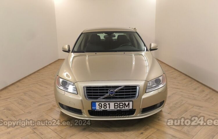 Купить б.у Volvo S80 Momentum 2.5 147 kW  цвет  года в Таллине