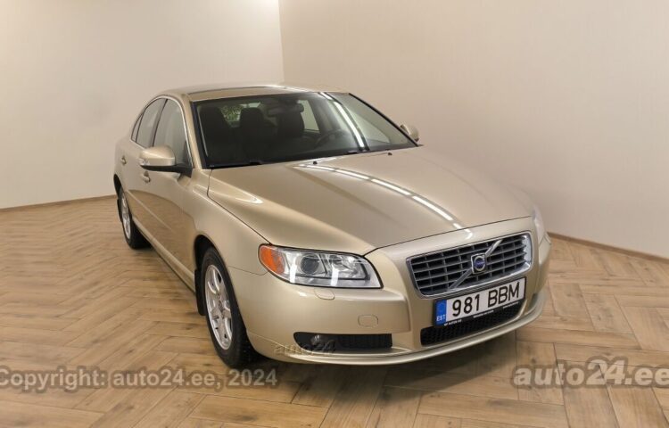 Купить б.у Volvo S80 Momentum 2.5 147 kW  цвет  года в Таллине