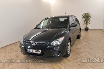 By used Hyundai i30 City 1.6 66 kW 2009 color must for Sale in Tallinn