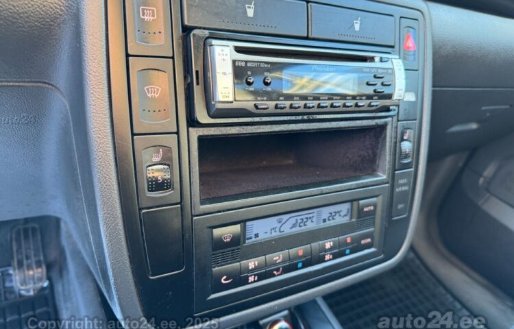 Osta käytetty Volkswagen Sharan TrendLine 1.9 85 kW  väri  Tallinnasta