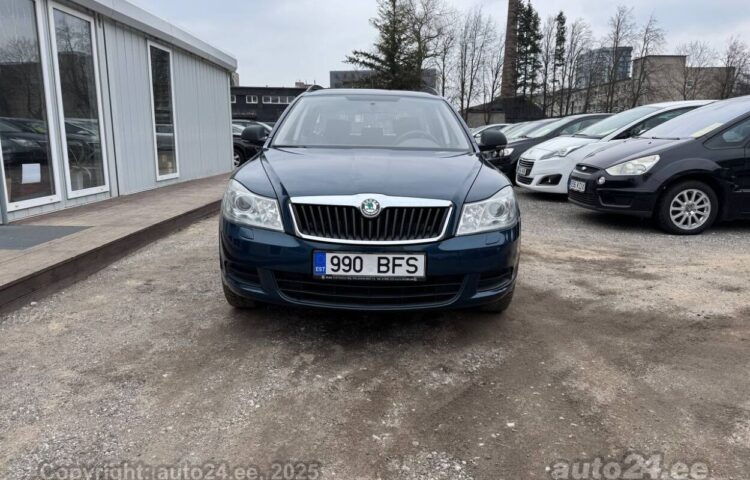 Osta käytetty Skoda Octavia Comfortline Facelift 1.2 77 kW  väri  Tallinnasta